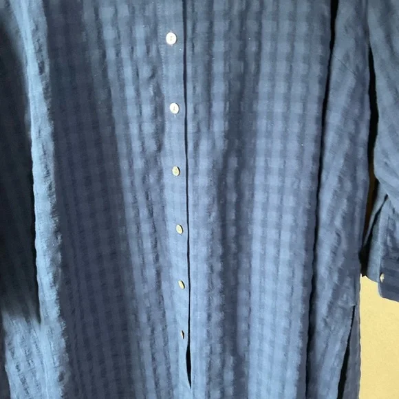 J. Jill Navy Button-Down Shirt. Size 2X - Picture 4 of 9